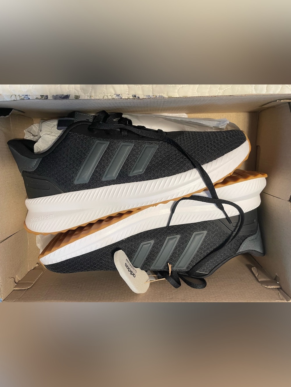 Adidas Men’s Black & White Running Shoes with Gum Sole 10.5 NIB
